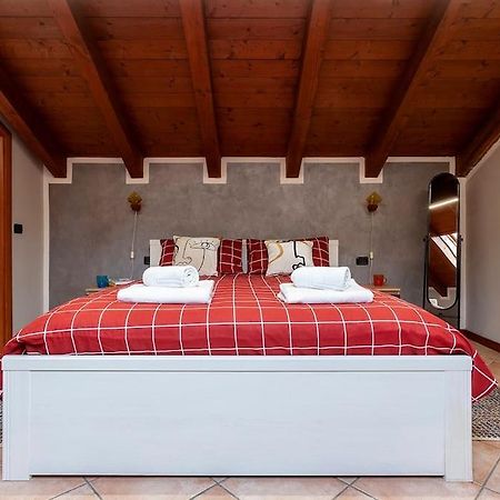 Ferienwohnung Alex Haus Somma Lombardo Exterior foto