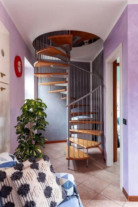 Ferienwohnung Alex Haus Somma Lombardo Exterior foto